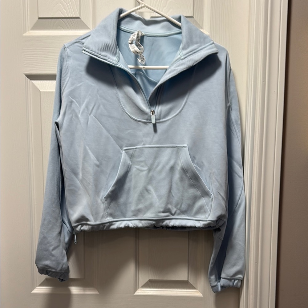 NWOT Lululemon crop half zip sweatshirt size 6